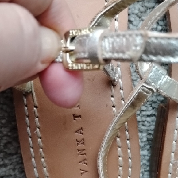 Ivanka Trump Silver Sandals with Minimalist Design - Picture 4 of 5